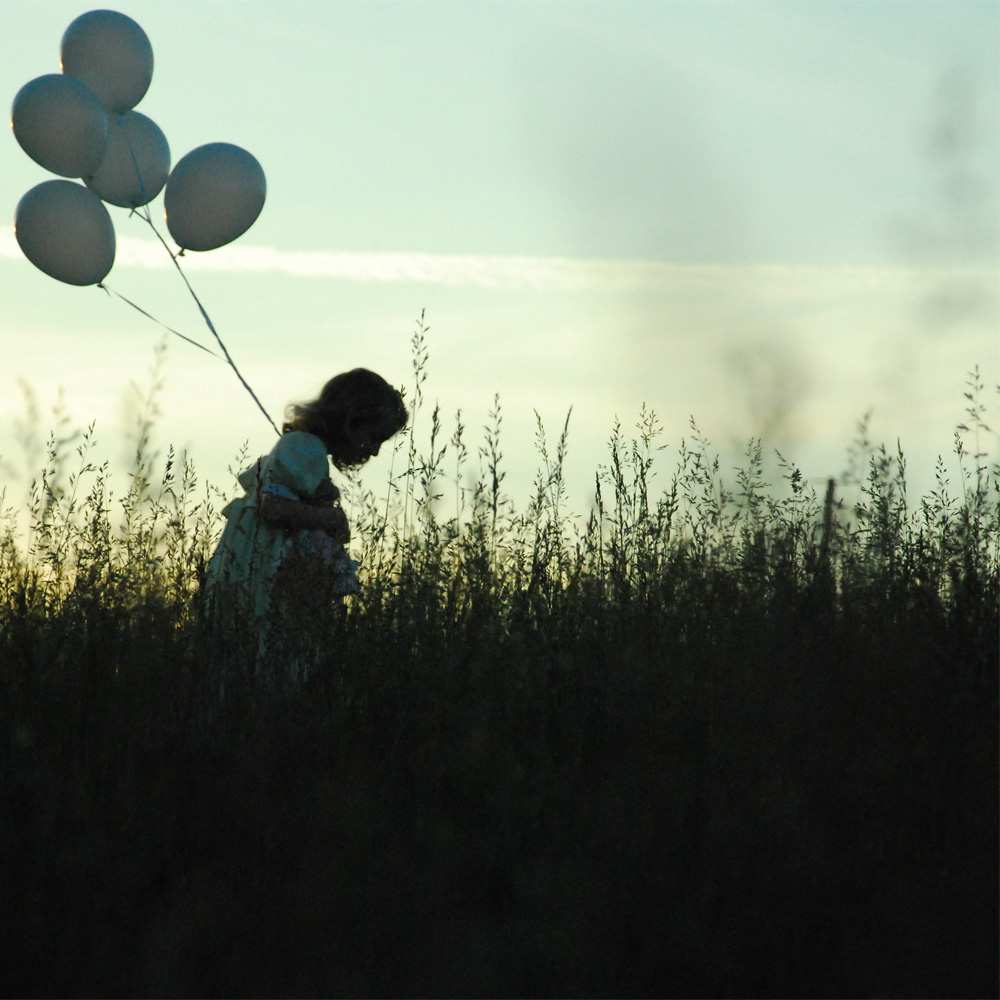 Открытка на каждый день с именем, Успешная Не грусти ребенок Прикольная открытка с пожеланием онлайн скачать бесплатно 