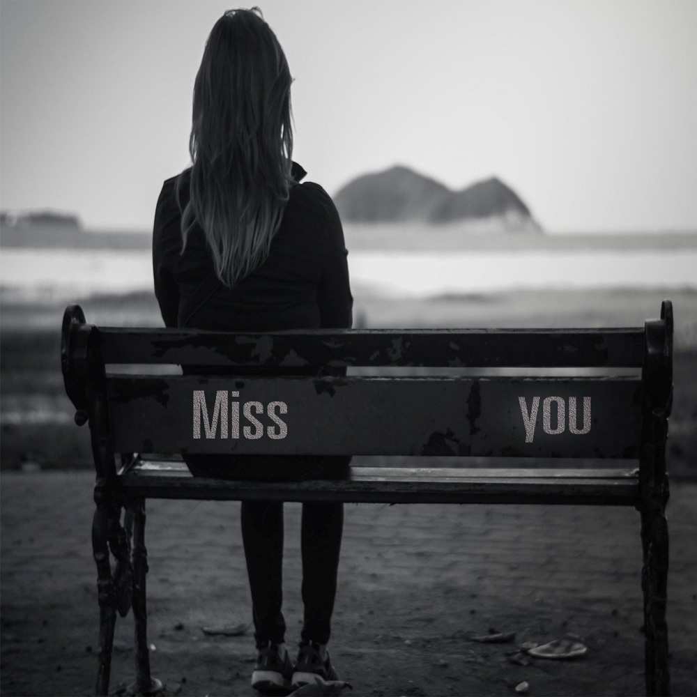 Открытка на каждый день с именем, Красотка Я по тебе скучаю девушка одна Прикольная открытка с пожеланием онлайн скачать бесплатно 