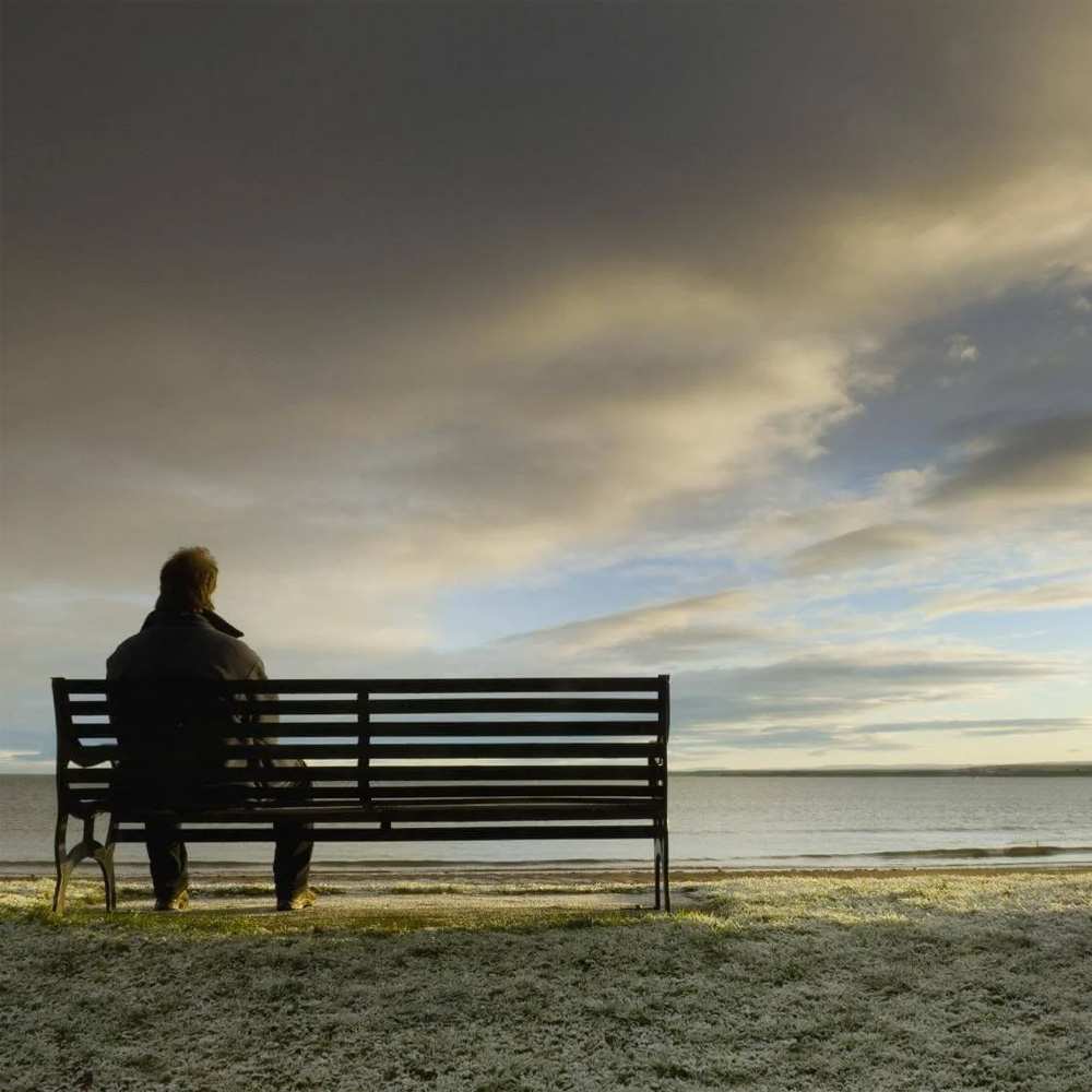 Открытка на каждый день с именем, Ушастик Не грусти озеро Прикольная открытка с пожеланием онлайн скачать бесплатно 