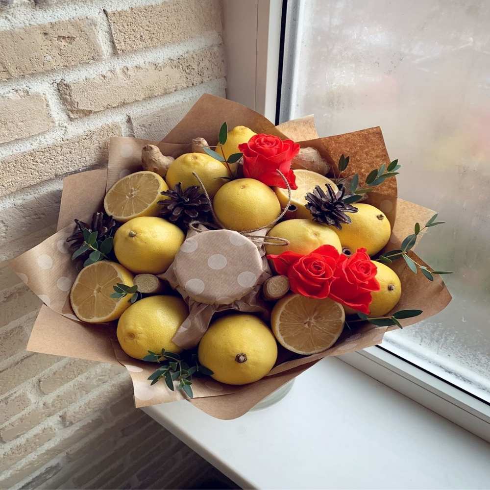 Открытка на каждый день с именем, Марселина Выздоравливай букет в бумаге Прикольная открытка с пожеланием онлайн скачать бесплатно 