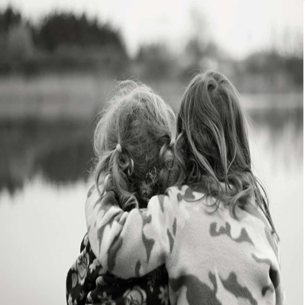 Открытка на каждый день с именем, Горячий Хочу обнять тебя в дали все в тумане Прикольная открытка с пожеланием онлайн скачать бесплатно 