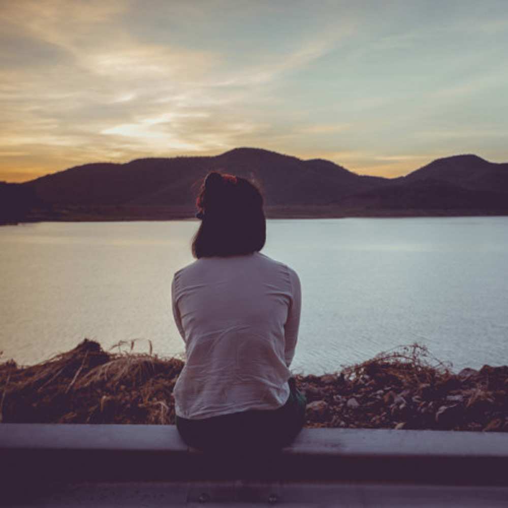 Открытка на каждый день с именем, Рема Я по тебе скучаю я уже соскучилась Прикольная открытка с пожеланием онлайн скачать бесплатно 