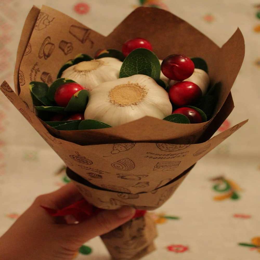 Открытка на каждый день с именем, Норманн Выздоравливай букет из фитонцидов и витамина c Прикольная открытка с пожеланием онлайн скачать бесплатно 