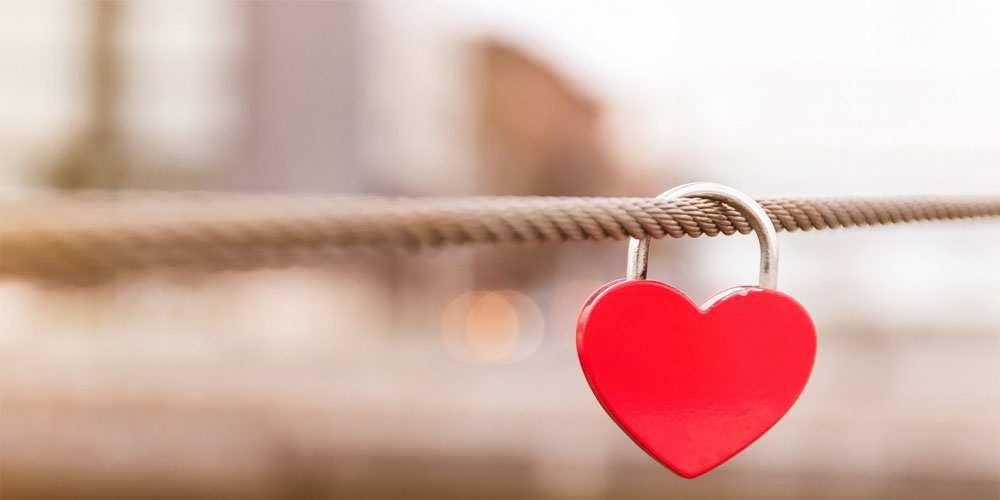 Открытка на каждый день с именем, Виктория Я тебя люблю верность и любовь Прикольная открытка с пожеланием онлайн скачать бесплатно 